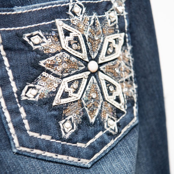 Miss Me Jeans Sz 26 Jeweled Snowflake Star Signature Boot Cut Western Flare - Picture 6 of 8